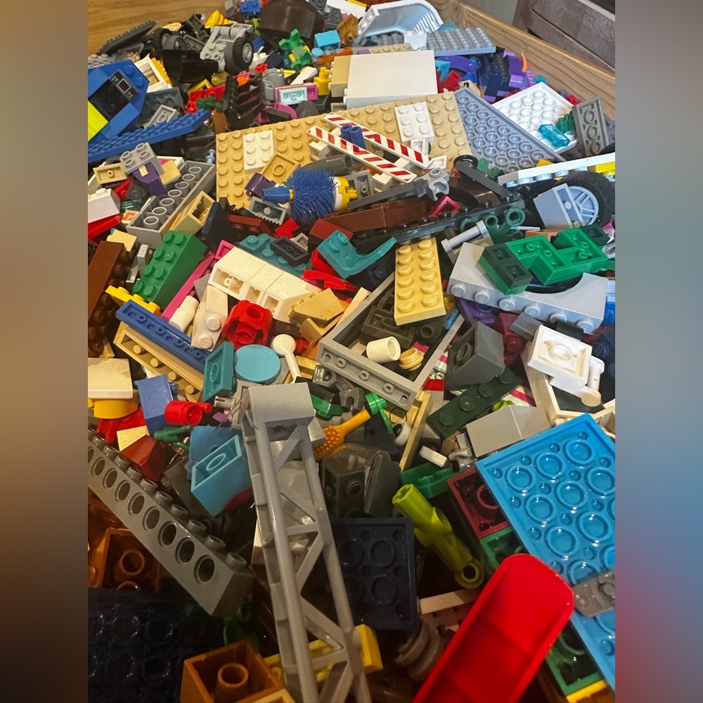 Lego Mixed Assorted Building Bricks Multicolor - Picture 3 of 3